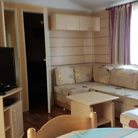 Apartamento D001 Mobil home T4 à louer avec terrasse